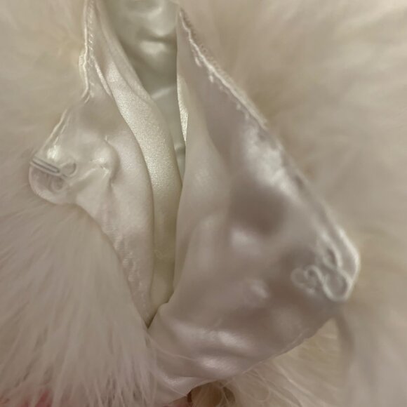 Womens White/Tan 100% Feather Sleeveless Vest Size M Boho Gypsy By Love Culture - Picture 6 of 7